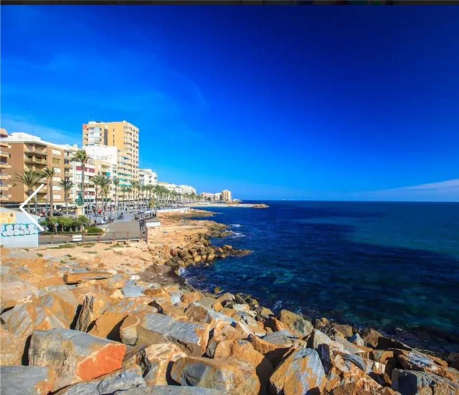 Beach Apartment Torrevieja Exterior photo