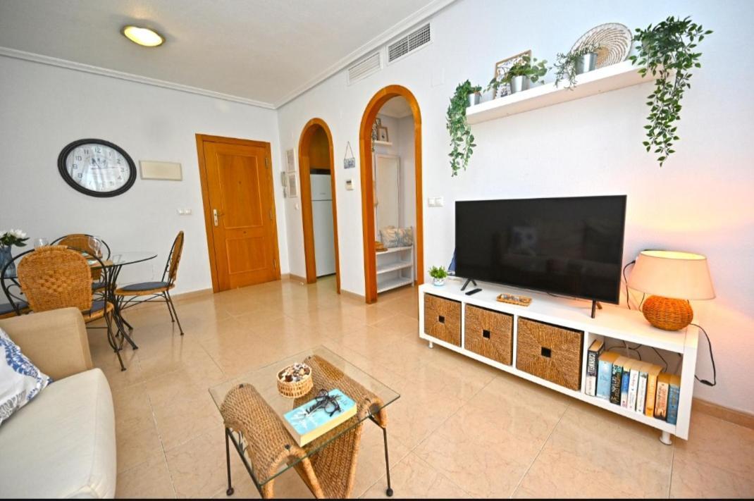 Beach Apartment Torrevieja Exterior photo